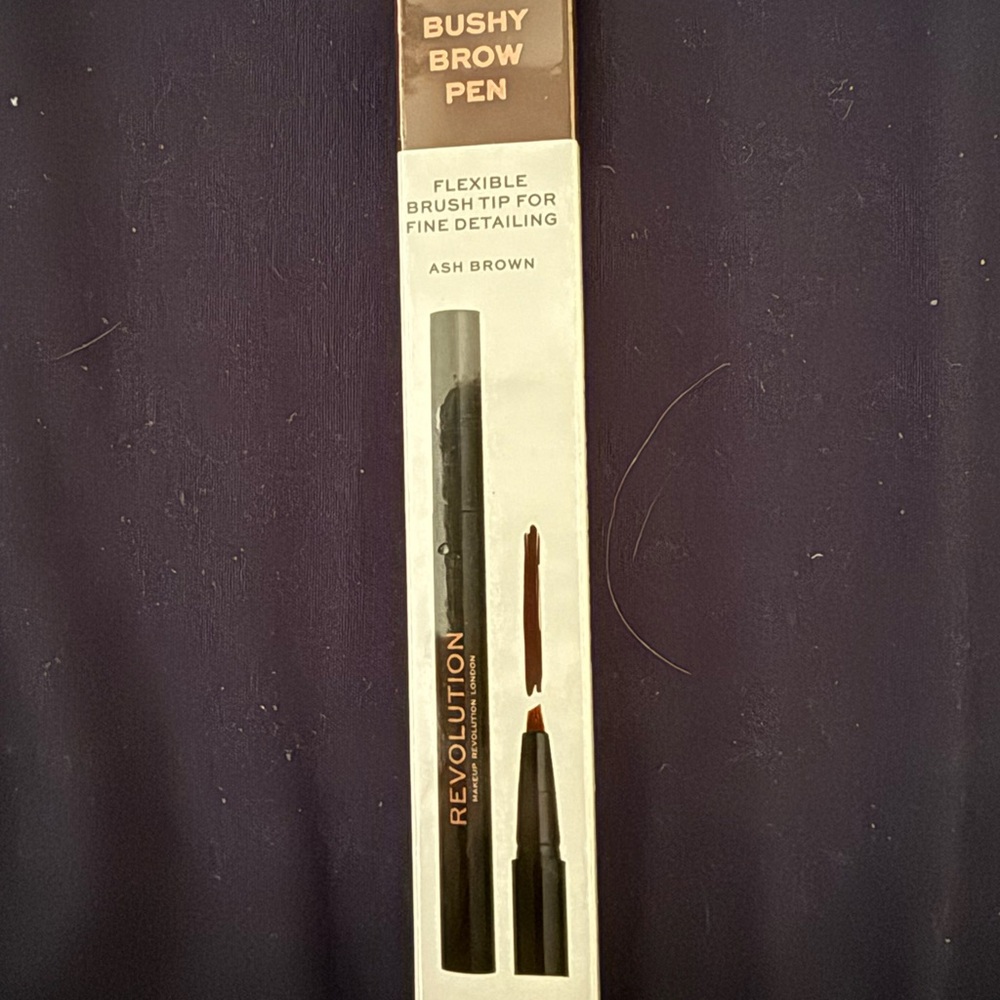 Revolution Flexible Brow Pen - Ash Brown